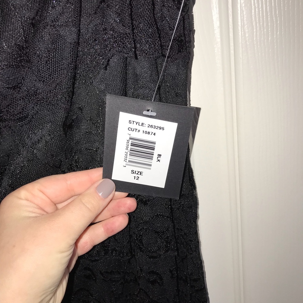 NWT Marina BLACK lace dress - Picture 5 of 7